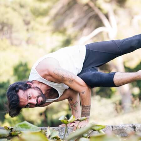YOGISHOP | Yoga Bekleidung | Yoga, Yogamatten & Yoga-Zubehör